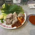蒸し豚専門店 隕石 - 