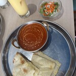 スンダル アジアンダイニング&バー - チーズナン