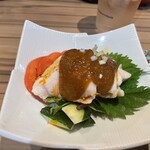 アロン - 鶏が非常に柔らかくジューシーで驚き！！胡麻ダレも最高。