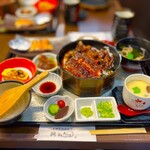 千里うなぎ - 料理写真:国産ひつまぶし御膳(大盛) 4,620円 (ひつまぶし、鰻巻き、うざく、白焼、茶碗蒸し、肝吸い、薬味、デザート)