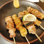 串ひで - 料理写真:背せり、ぼん、ねぎま、皮、なんこつ