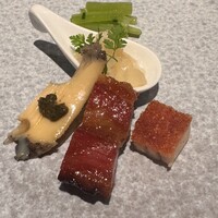 中国飯店 富麗華 - あわびを追加した前菜