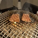 炭火焼肉 莉松苑 - 