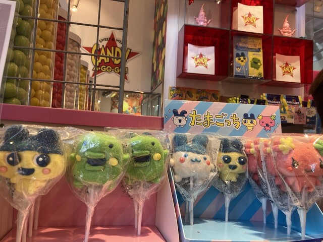 キーホルダー　ぬいぐるみ　キャンディー　ア　ゴーゴー　原宿 キャンディアゴーゴーキーホルダー発売情報🎀💗 | TikTok