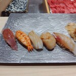 銀座のみこ寿司 - ぶり、えび、いか、帆立、真鯛