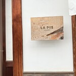 LA PIE - 看板