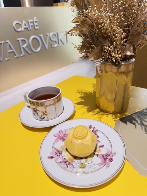 スワロフスキー　ケーキ・カップ&ソーサー・ポット・フラワーバスケット まとめ売り スワロフスキー ケーキ・カップ&ソーサー・ポット・フラワーバスケット