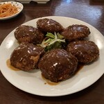 326637030 - ビアライゼ名物メンチカツ