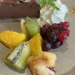 PISOLA 吹田江坂店 - 