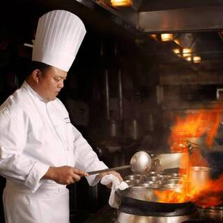 伝統と革新を紡ぐ、本格上海料理の探究者