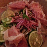 ハムそば　スダチと生ハム＆ソバの融合！