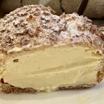 平五郎 - ◾︎シュークリームタヒチ、断面