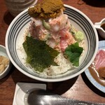 日本橋 海鮮丼 つじ半 室町店 - 