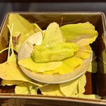 割烹 新多久 - 銀杏餅