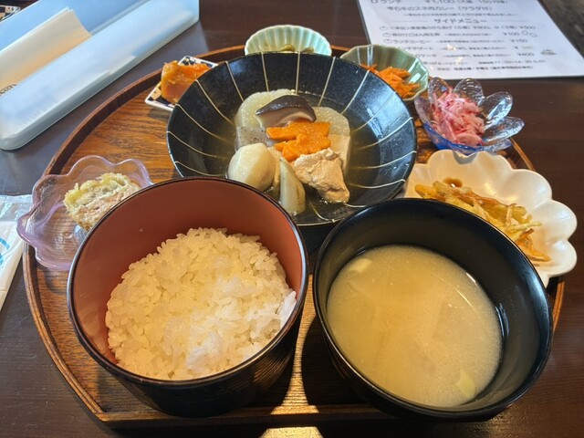 葉菜Cafe（ハナカフェ）春木場 &ndash; 岩手・雫石町の農家レストランで季節の食材と手作りメニューを楽しむ