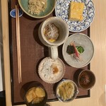 和の食 いがらし - 鯛の南蛮漬け、卵焼き、じゃこおろし、すき焼き、金山寺味噌、漬物、味噌汁