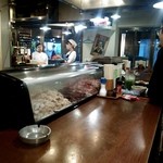 立ち飲み処 おおの屋 - 串がズラリとスタンバイしてますねー　（ ’14.11）