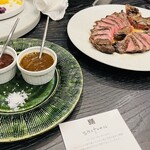 SHOTOEN - Tボーンステーキと二種のソースと岩塩