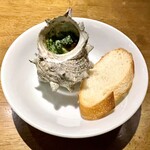 ビストロ  TOMO - サザエのガーリックバター焼き