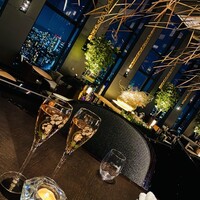 DINING & BAR TABLE 9 TOKYO - 