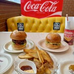 THE BURGER HEARTS - なんとバンズも手作り❣️