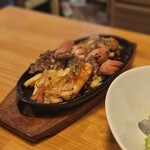 肉好きの酒場 ます屋 - 
