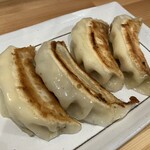 愛ちゃん餃子 - もちチーズ餃子