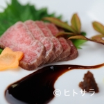 ビフテキのカワムラ - 料理写真:噛み応えの中にある、とろけるような脂の甘みが絶品『神戸ビーフコース』