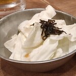 屋台屋 博多劇場 海浜幕張店 - お通しキャベツ無料＆おかわり自由