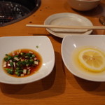 炭焼 金竜山 - 基本セット（タレとレモン汁） 2014.11.1x