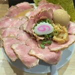 鶏そば 唆る - 料理写真:盛り付けセンスあるなぁ。