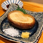 おばんざい割烹 巡る - しいたけ焼き