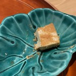 銀座 しのはら - クリームチーズのおかかまぶし　酒のアテに最後まで取り置いて