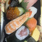 丸忠 - 華にぎり（1070円）
