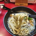 301餃子 - 麺リフト