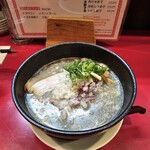 301餃子 - 背脂ド煮干しらぁ麺（1150円）