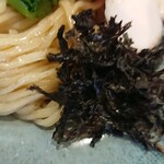 麺屋 寛 - 皿のふちの塩