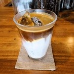 エドガワ コーヒー カンパニー - アイスカフェラテ