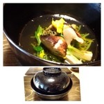 御料理 光安 - 丹波の松茸、坂本菊、とんぶりのお浸し
      優しい味わいで美味しいですね。松茸は程よい歯ごたえで旨みがあり美味しいこと。