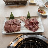 馬車道 de 焼肉 DOURAKU CORRIDA 北仲ブリック＆ホワイト店 - 