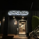 コンプレアンノ - 
