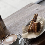 カフェ レストラン バー オンザヒル - 