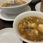 萬珍樓點心舗 - サンラータン。とても上品な味付けで超美味