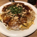 広島お好み焼 鉄板焼 一閃 - お好み焼きも当然いただきます♪