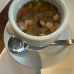 Restaurant Emoa - 野菜たっぷりスープ