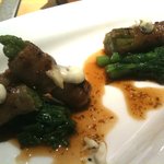 けいすい - 豚のアスパラ巻き。菜の花と和風ソースが◎