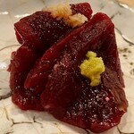 鮨 しゅん輔 - ミンククジラのアップ