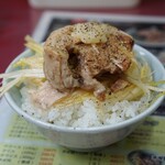 ラーメンショップ 金田亭 - オリジナル丼はチャーシューの迫力が凄い（笑）