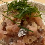 鮨 しゅん輔 - 鰯と鰊のタタキのアップ