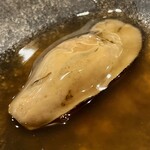 鮨 しゅん輔 - まだまだ小さ目ですが、旨味は豊潤